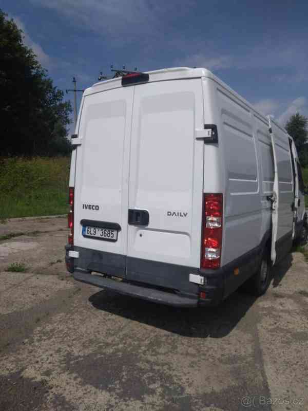 Iveco Daily 2,3 6 palet - foto 3
