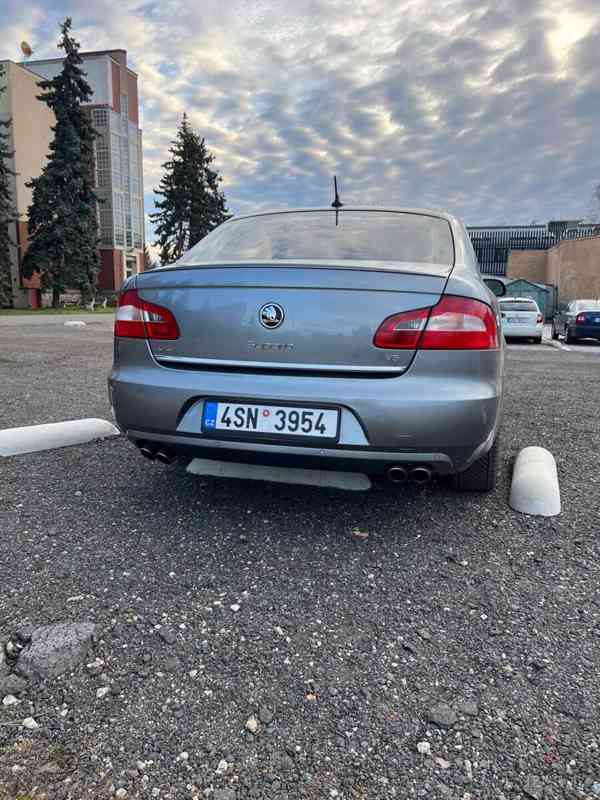 ŠKODA SUPERB 3.6 V6 - foto 3