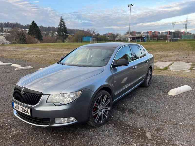 ŠKODA SUPERB 3.6 V6 - foto 2