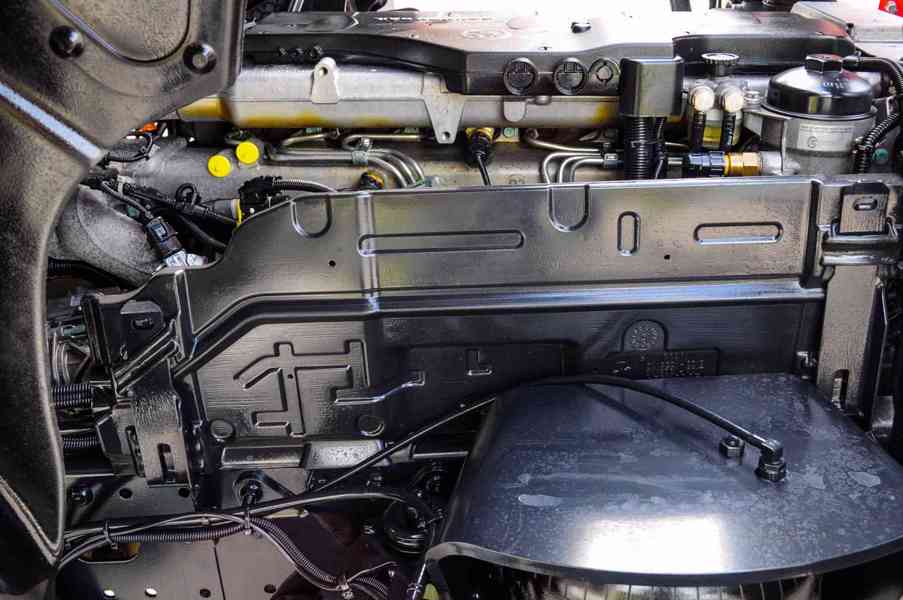 MAN TGM 15.250 - HÁKOVÝ NOSIČ KONTEJNERŮ + HYDRAULICKÁ RUKA - foto 86