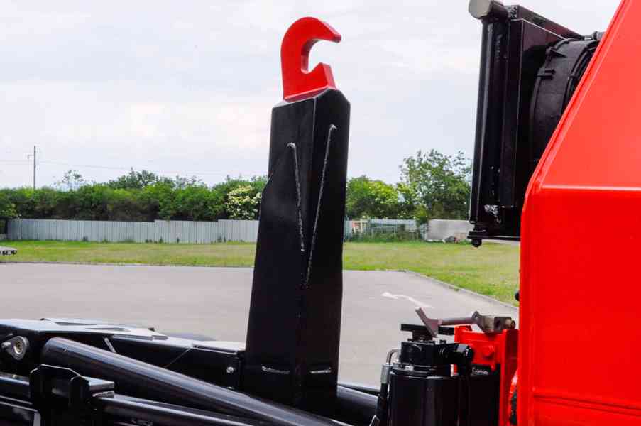 MAN TGM 15.250 - HÁKOVÝ NOSIČ KONTEJNERŮ + HYDRAULICKÁ RUKA - foto 14