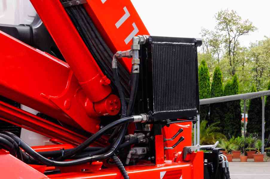 MAN TGM 15.250 - HÁKOVÝ NOSIČ KONTEJNERŮ + HYDRAULICKÁ RUKA - foto 40