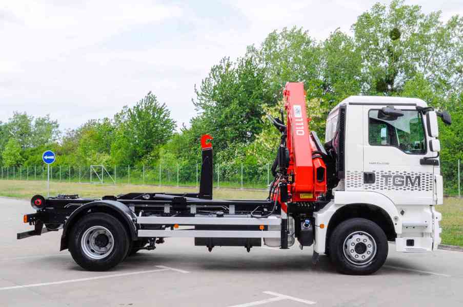 MAN TGM 15.250 - HÁKOVÝ NOSIČ KONTEJNERŮ + HYDRAULICKÁ RUKA - foto 7