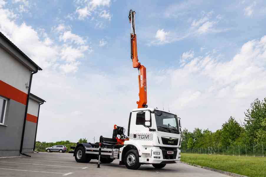 MAN TGM 15.250 - HÁKOVÝ NOSIČ KONTEJNERŮ + HYDRAULICKÁ RUKA - foto 129