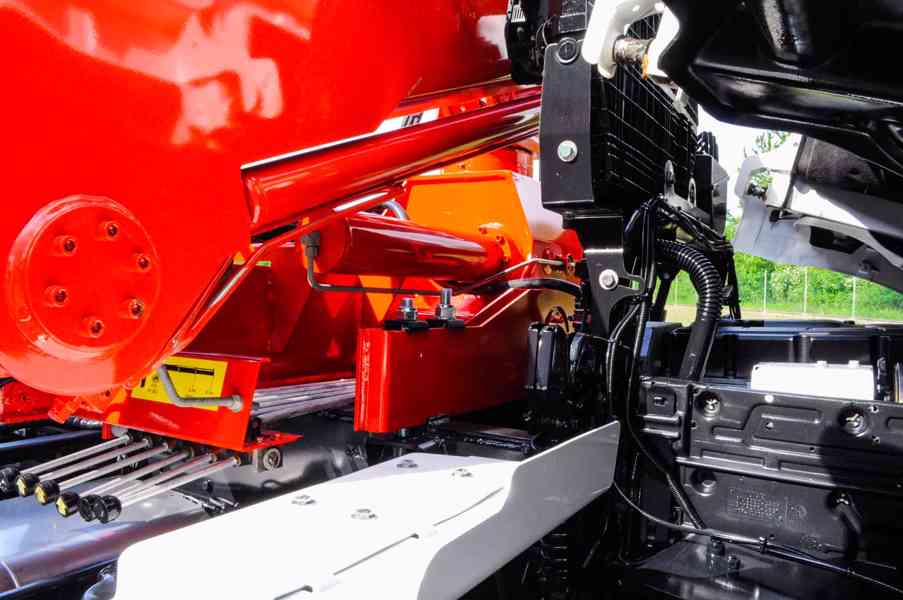 MAN TGM 15.250 - HÁKOVÝ NOSIČ KONTEJNERŮ + HYDRAULICKÁ RUKA - foto 93