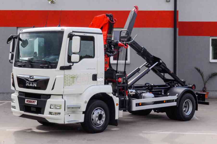 MAN TGM 15.250 - HÁKOVÝ NOSIČ KONTEJNERŮ + HYDRAULICKÁ RUKA - foto 110