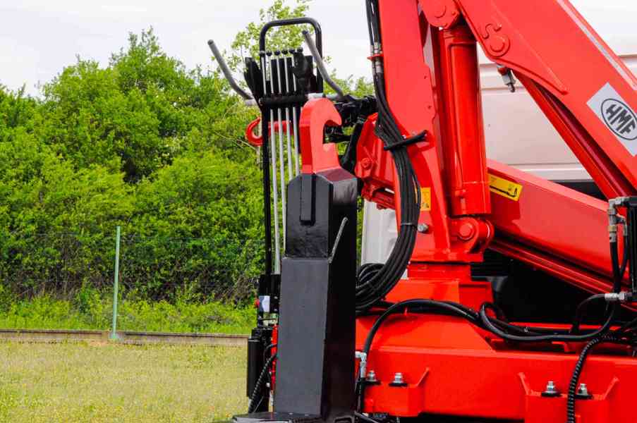 MAN TGM 15.250 - HÁKOVÝ NOSIČ KONTEJNERŮ + HYDRAULICKÁ RUKA - foto 19