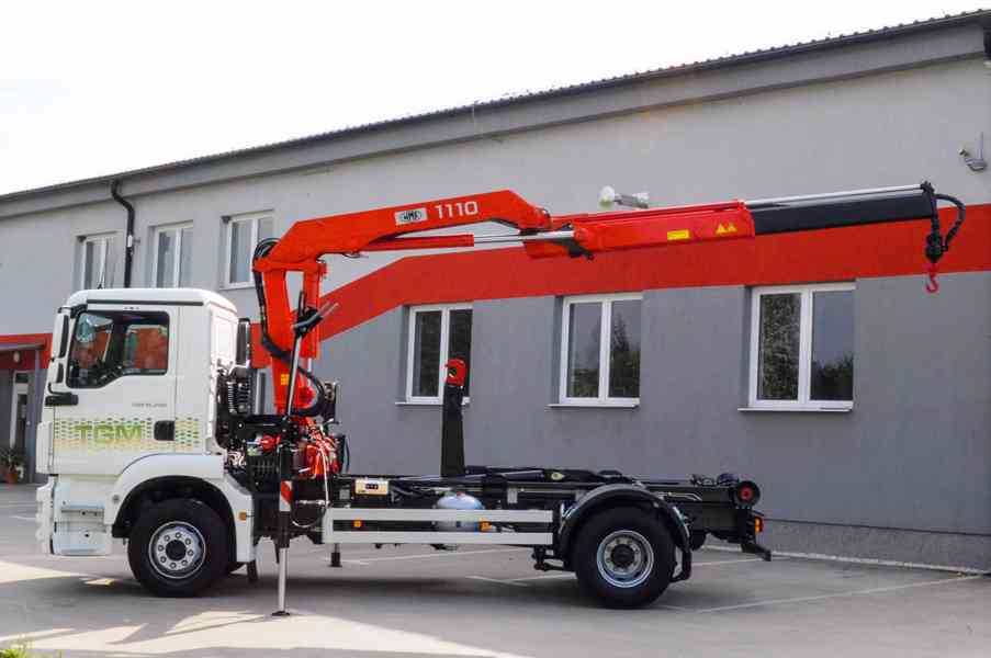 MAN TGM 15.250 - HÁKOVÝ NOSIČ KONTEJNERŮ + HYDRAULICKÁ RUKA - foto 125