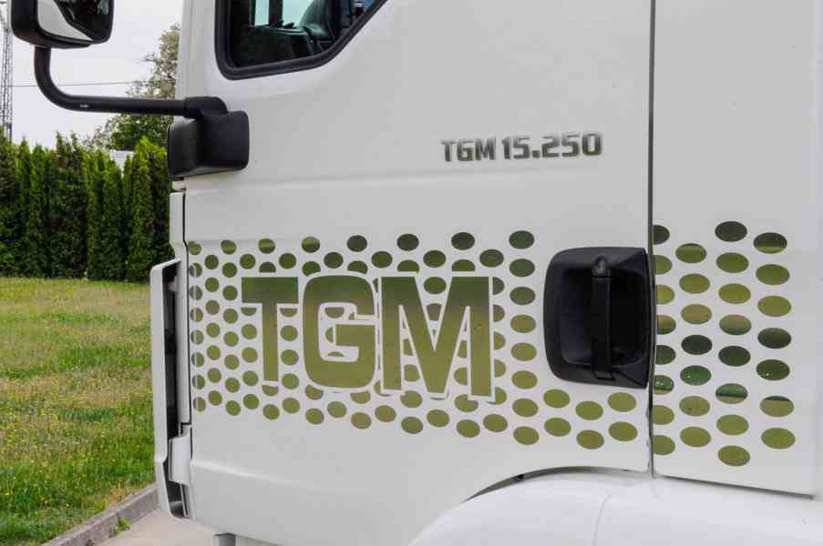 MAN TGM 15.250 - HÁKOVÝ NOSIČ KONTEJNERŮ + HYDRAULICKÁ RUKA - foto 43