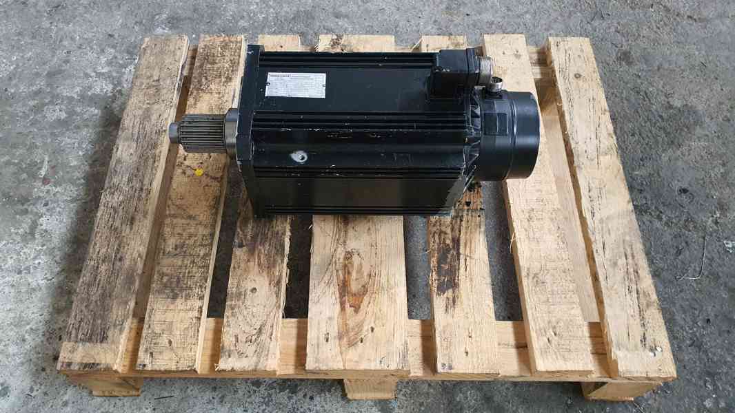 Motor 2 - bazar - Hyperinzerce.cz