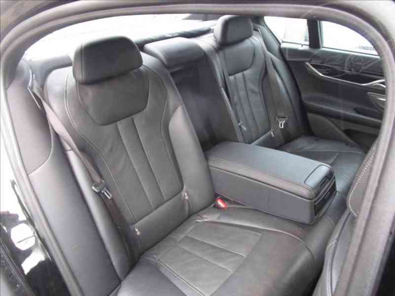 BMW 730 d xDrive AT 3,0 M-paket - foto 13