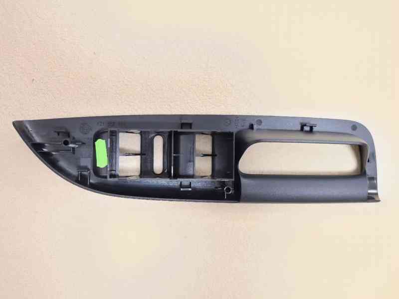 Nové ORIGINÁL madlo dveří OCTAVIA II 1Z1867171 - foto 4