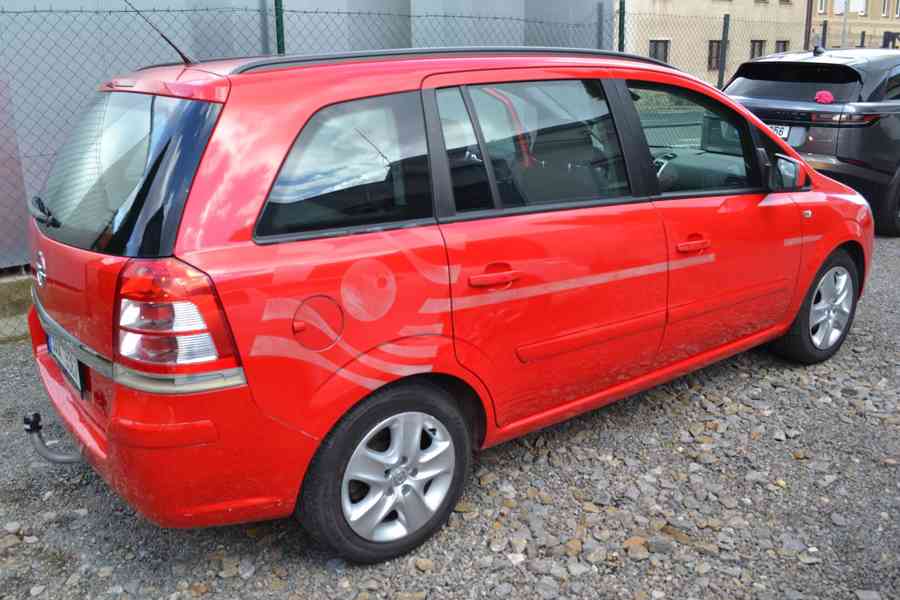 OPEL ZAFIRA 1.8 BENZÍN |103 kW |7 MÍST | BOHATÁ VÝBAVA - foto 1