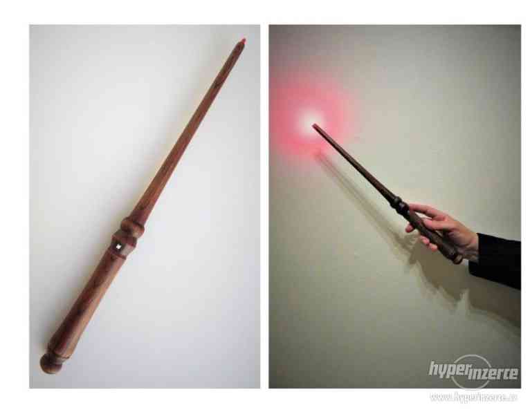 Svítící kouzelnické hůlky ze dřeva - foto 1