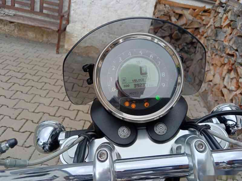 MOTO GUZZI CALIFORNIA 1400 CUSTOM - foto 11
