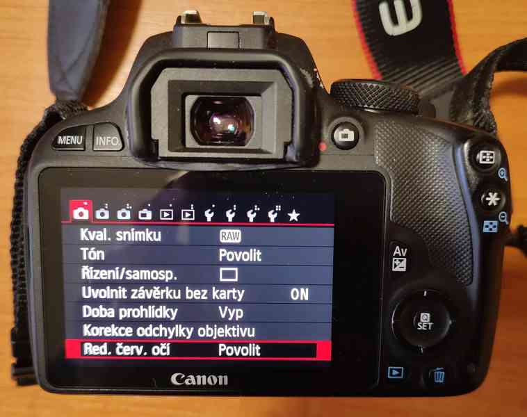 Canon EOS 100D tělo + příslušenství - foto 4