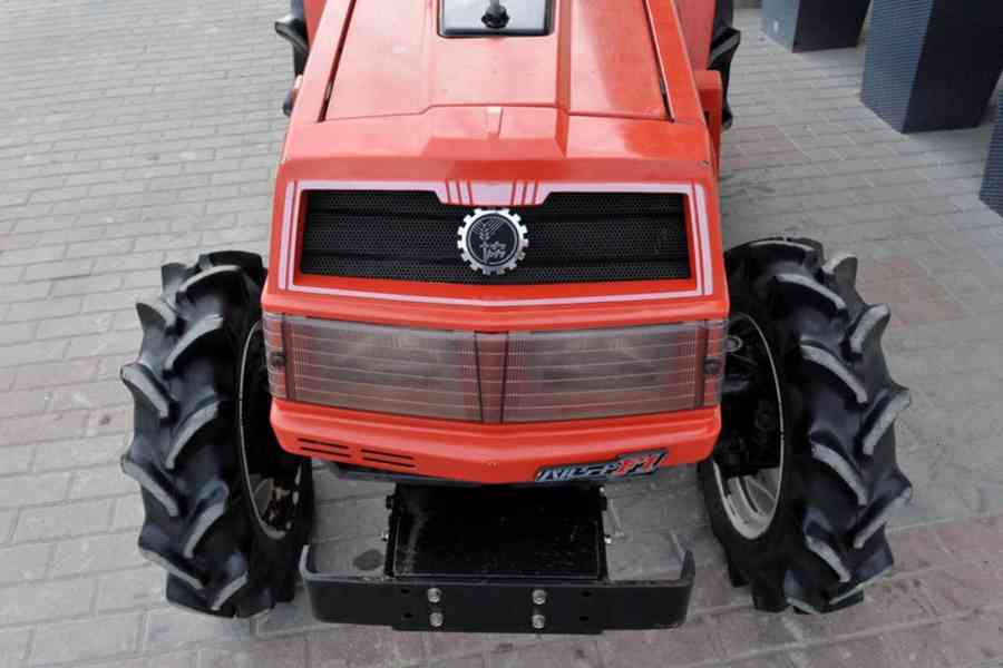 Traktor Mitsubishi MT18 4x4 18KM - bazar - Hyperinzerce.cz