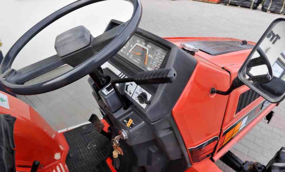 Traktor Mitsubishi MT18 4x4 18KM - bazar - Hyperinzerce.cz
