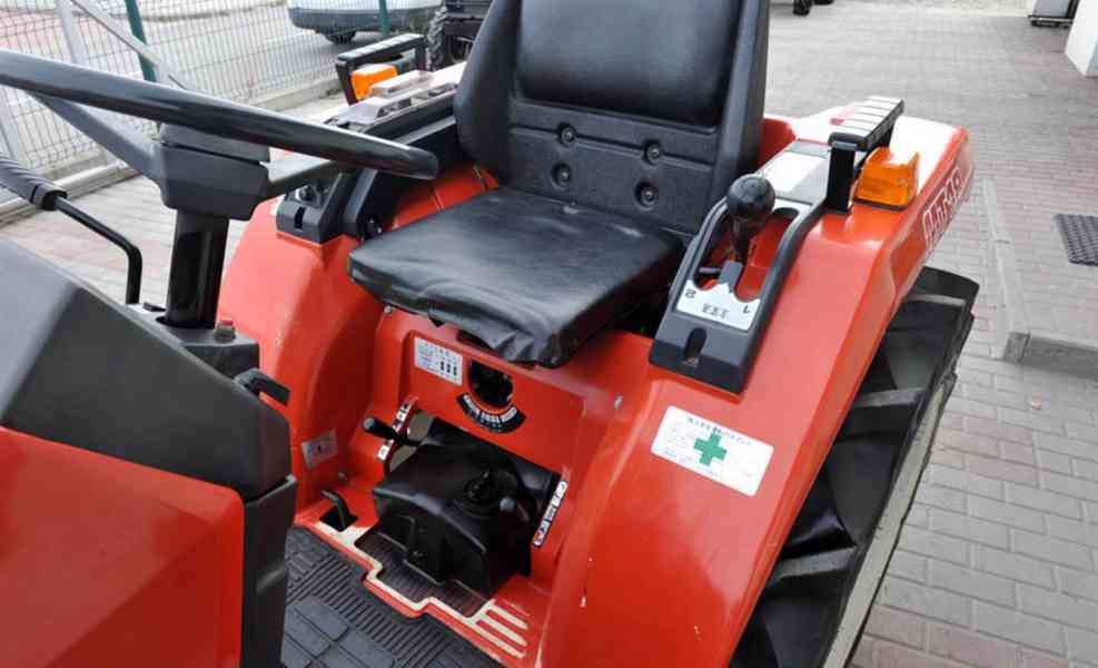 Traktor Mitsubishi MT18 4x4 18KM - bazar - Hyperinzerce.cz
