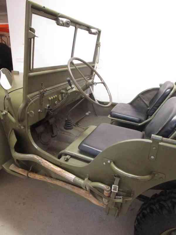 Jeep Willys 1,8d MB 1944 WK2 4x4 50kw - foto 11