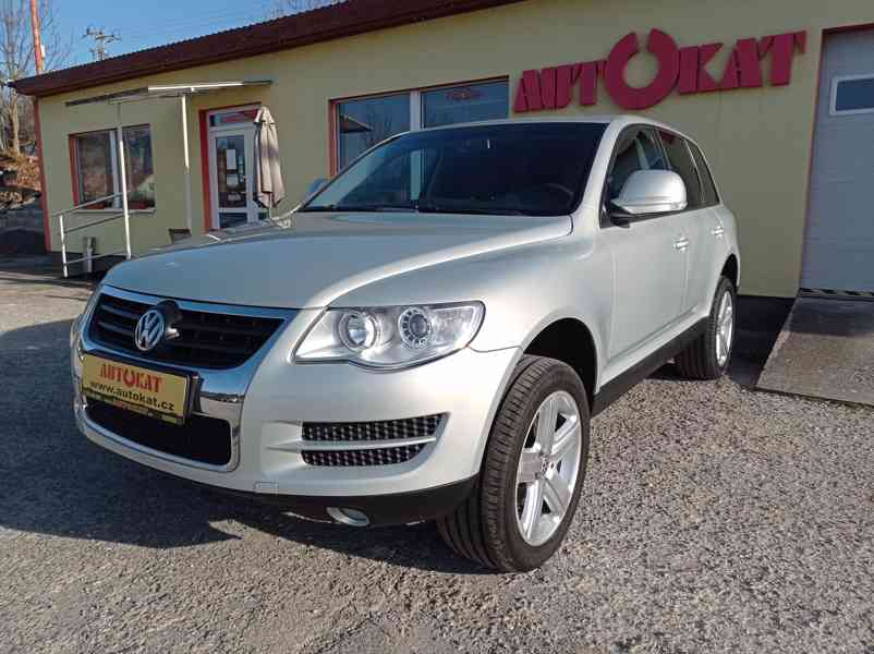 Volkswagen Touareg 2.5 TDI 128kW/4x4/Manuál/1Maj - foto 7