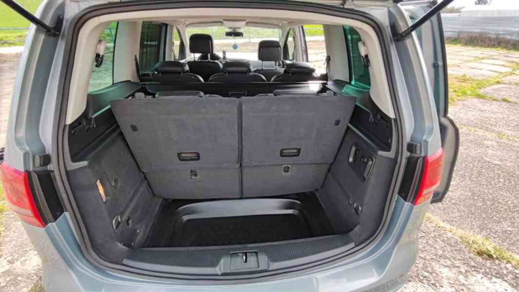 VW Sharan III 2.0TDI 103kw 4 Motion Highline 7mist CZ 2014 - foto 11
