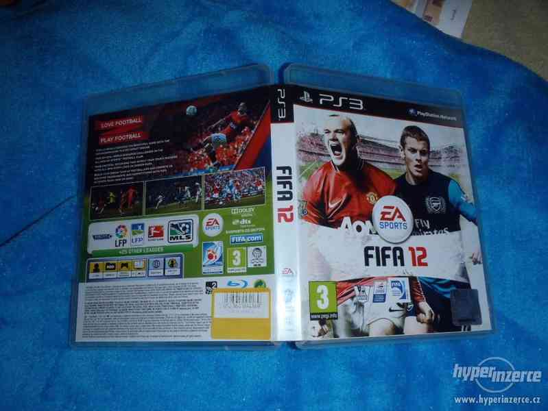 PS3 hra FIFA 12 Playstation 3 pěkný stav FIFA 12 díky revolu - foto 1