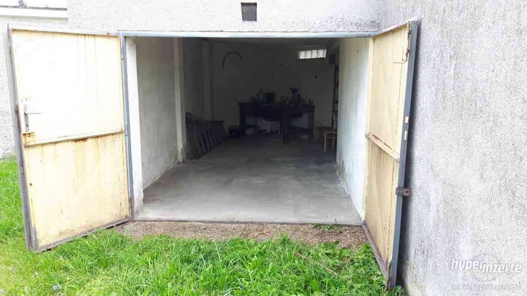Pronájem prostorné garáže 22 m2 - foto 3