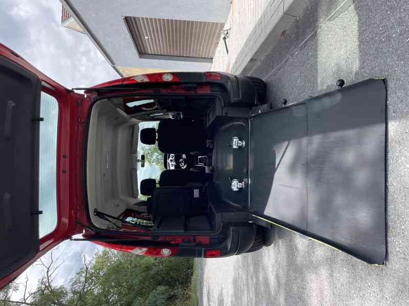 Renault Kangoo: plošina pro převoz vozíčkáře - foto 4
