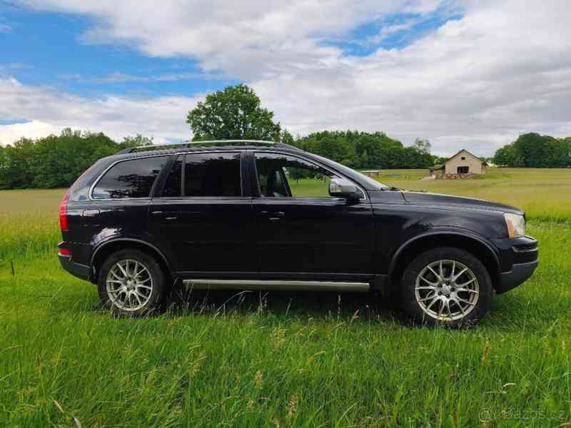 Volvo XC90 2,4   D5 120 kW, AWD, 7-míst - foto 2