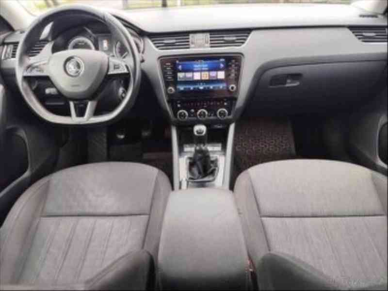 Škoda Octavia 2,0   TDI, 110 kw - foto 8