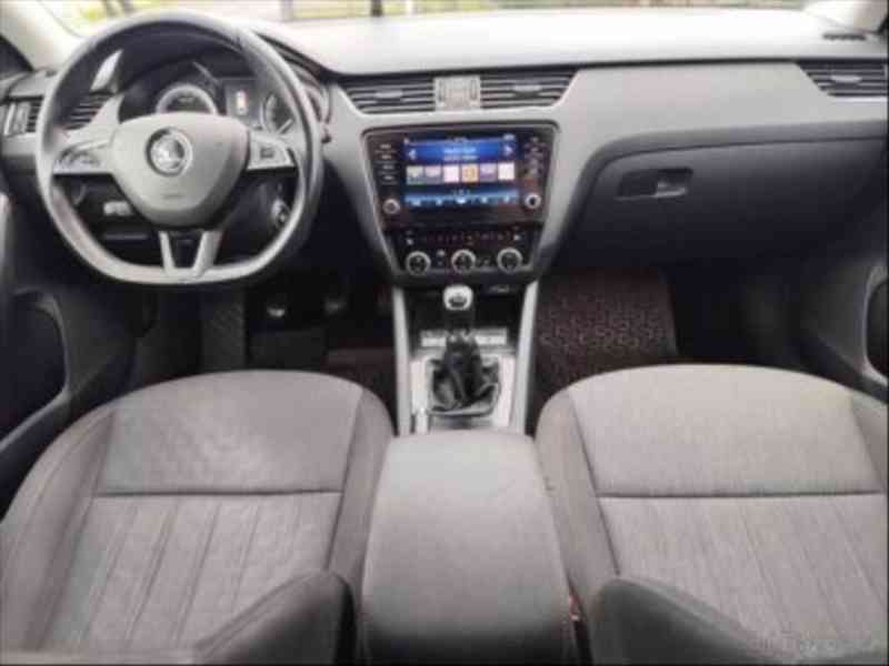 Škoda Octavia 2,0   TDI, 110 kw - foto 10