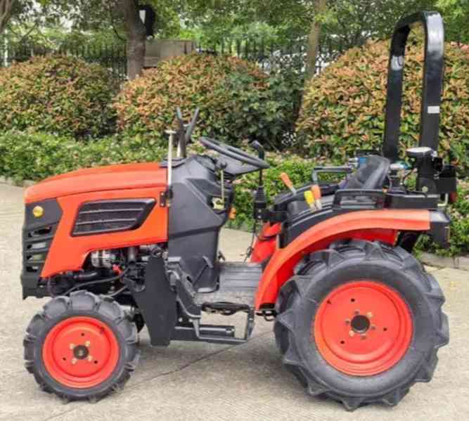 Traktor CRONA CR254, 25 koní, malotraktor 4x4 - foto 7