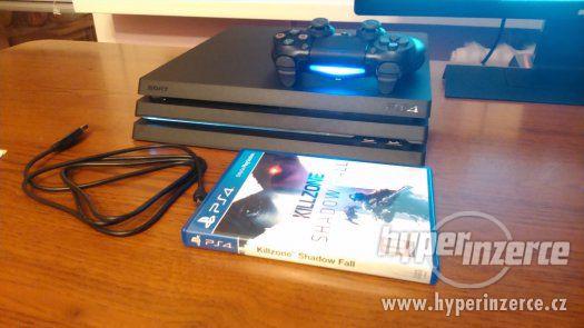 Playstation 4 Pro 1TB + hry - foto 1