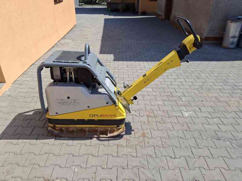 Vibrační deska Wacker Neuson DPU 6555, 490 kg, 65 kN, r. 22 - foto 3