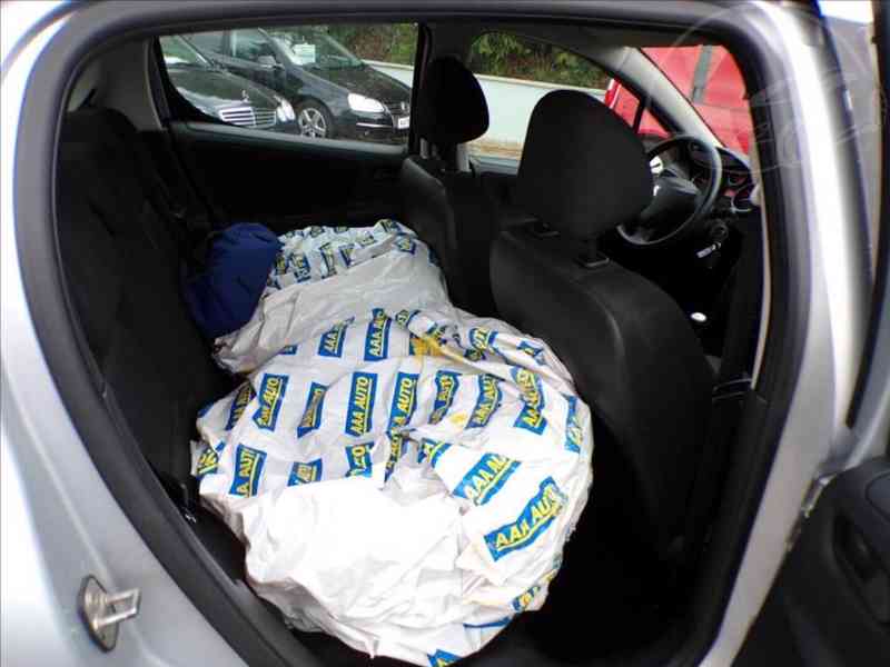 Peugeot 207 1,4 i KOUPENO V ČR - foto 10