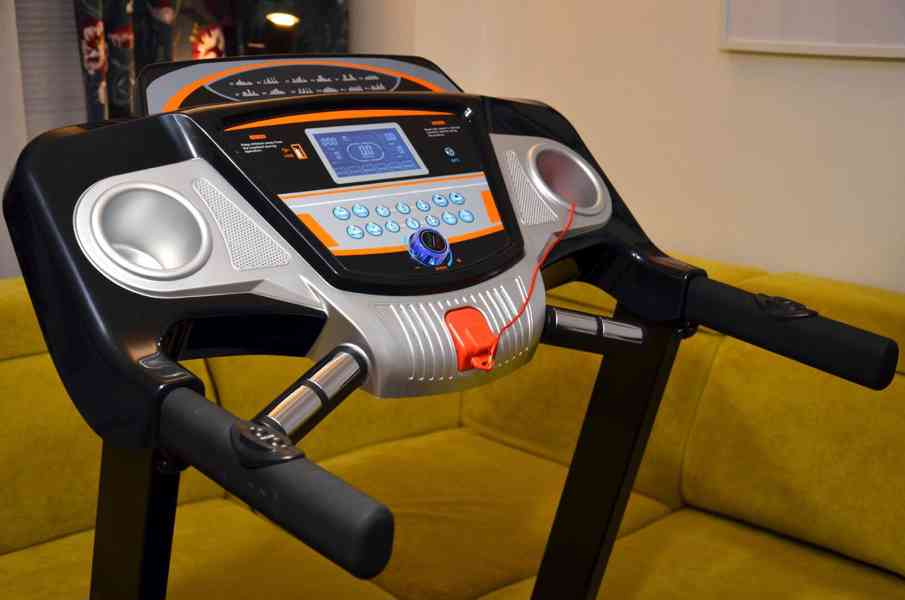 Běžecký pás HRS T-400S (autosklon, 3HP, 45x126cm, do 130kg)  - foto 2