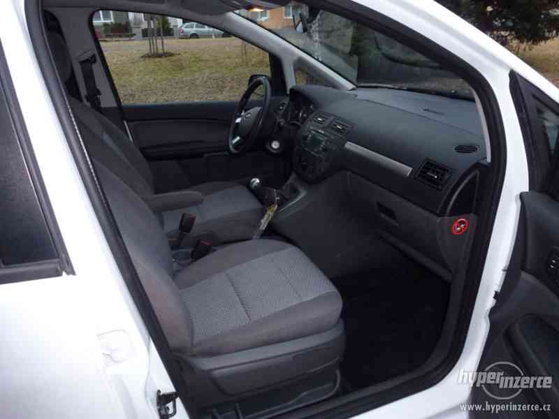 Ford C-MAX 1.6 TDCi 80kW, navigace - foto 22