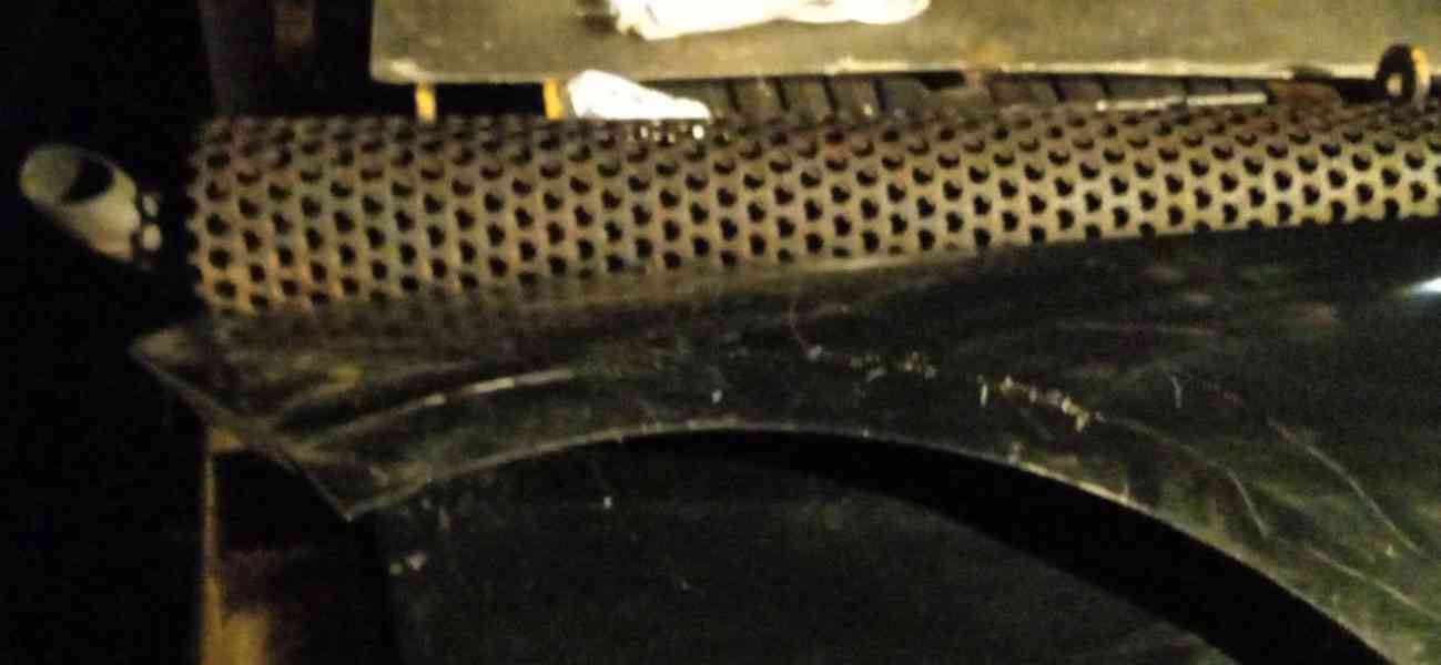 MERCEDES E-W212 PŘEDNÍ BLATNÍKY - foto 5