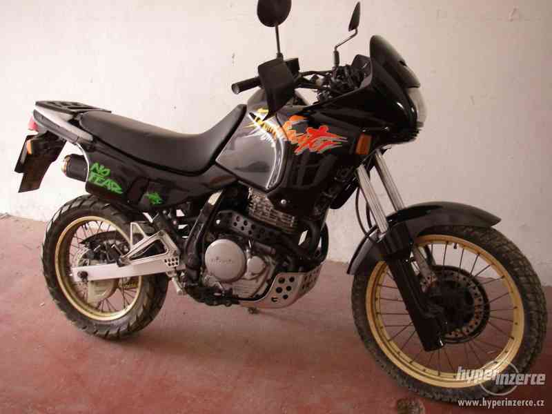 Honda NX 650 Dominator - foto 3