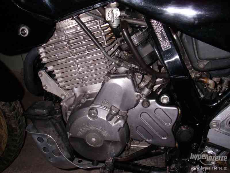 Honda NX 650 Dominator - foto 4