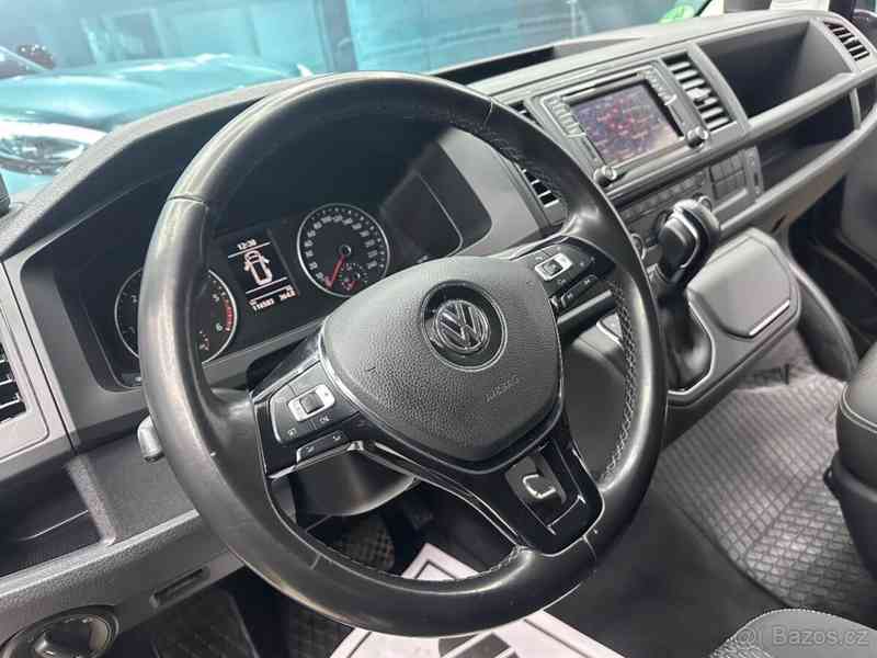 Volkswagen Multivan 2,0   TDI DSG Trendline - foto 18