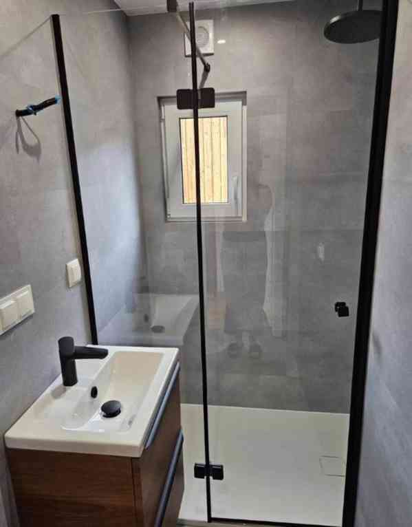 Moderní malý dům, uvnitř kompletně dokončený - foto 16