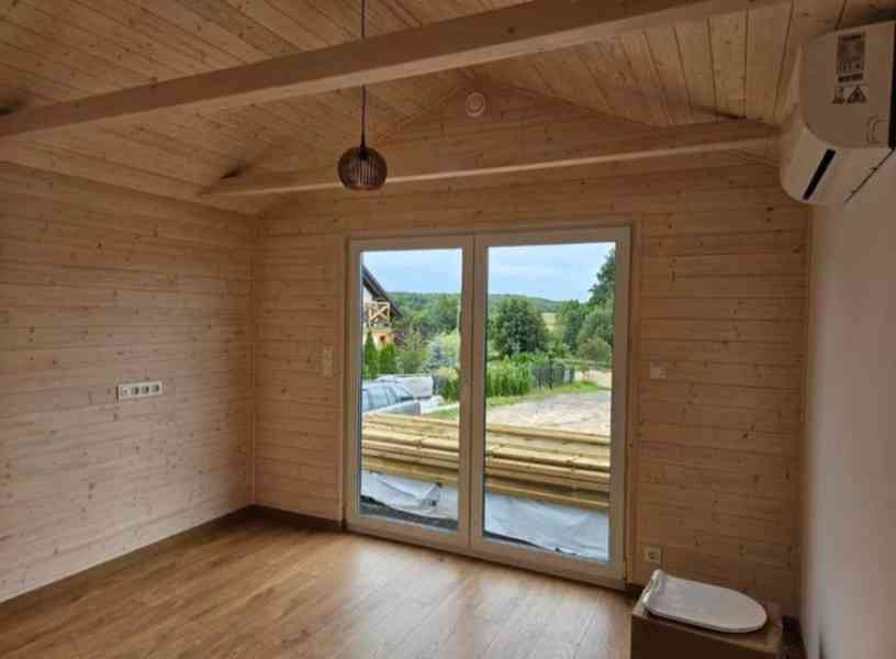 Moderní malý dům, uvnitř kompletně dokončený - foto 14