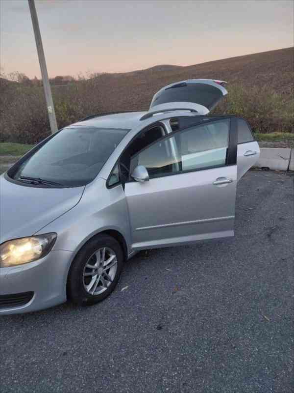 Volkswagen Golf 1,6   TDI, 2010 - foto 4