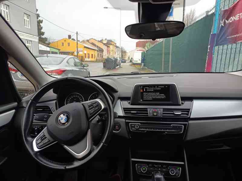 BMW 218i Active Touter ČR 78tkm  - foto 15