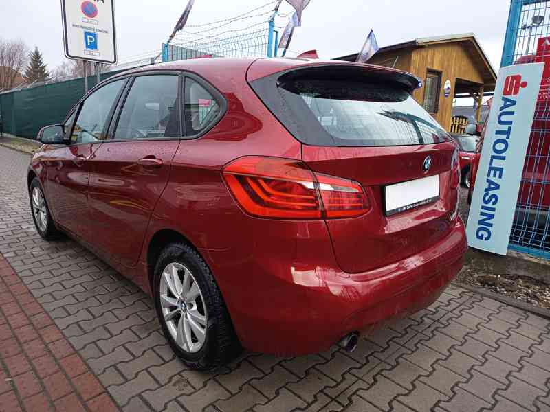 BMW 218i Active Touter ČR 78tkm  - foto 10