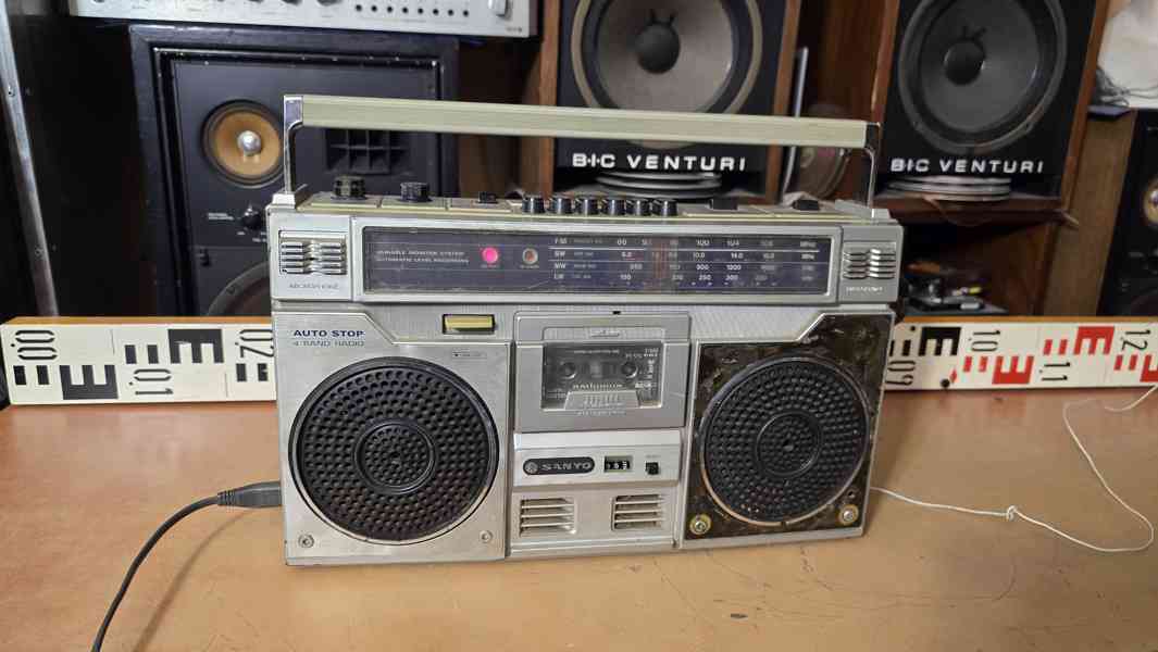 SANYO M9921LU radiomagnetofon - vzhledové vady - foto 2