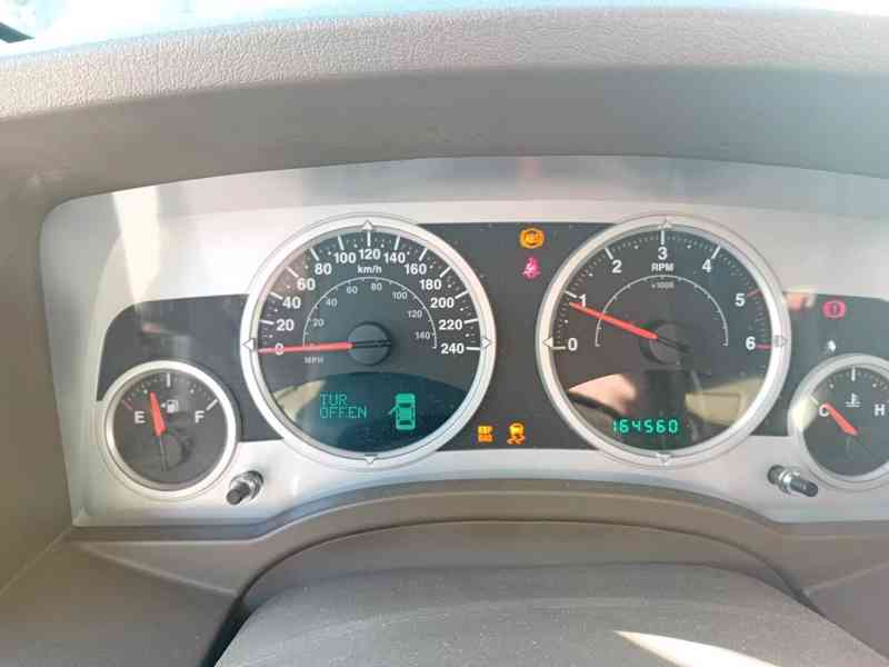 Jeep Patriot 2.0 CRD 4x4 Limited, 2008 - foto 17