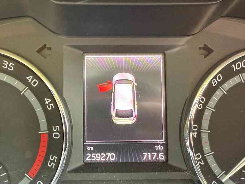 Škoda Octavia SCOUT 2.0 TDI (110 kW), r.v. 2015 - foto 7